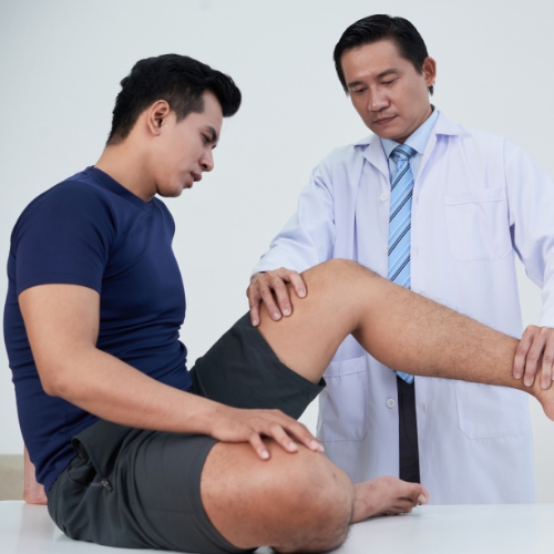 knee-pain-relief-Bloor-Jane-Physiotherapy-and-active-rehabilitation-Toronto-ON